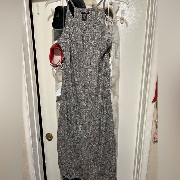 Women's Gray Midi Dress - Picture 8 of 12